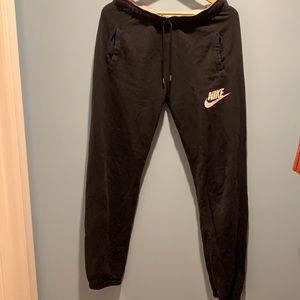 Nike sweatpants black